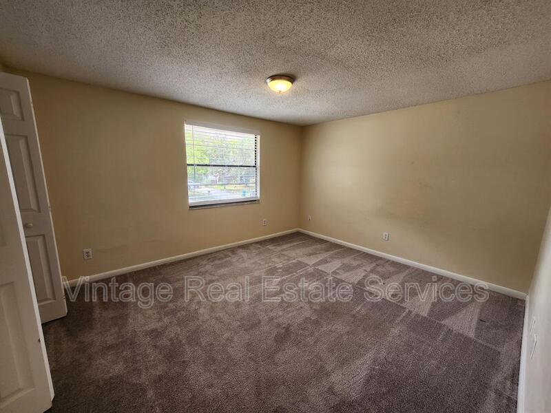 4913 Rockledge Circle property image