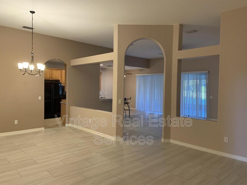 10724 Banfield Dr property image