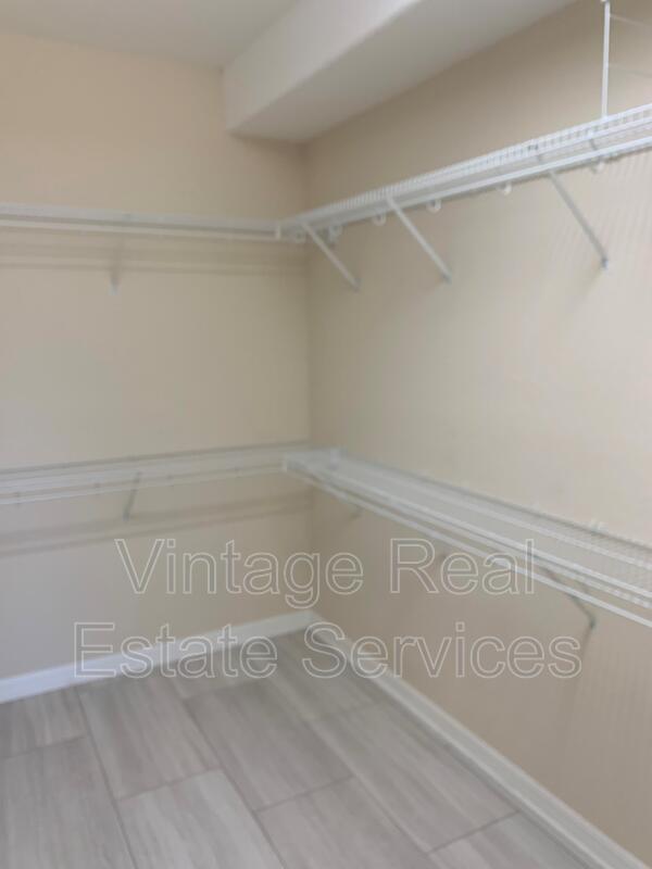 10724 Banfield Dr property image