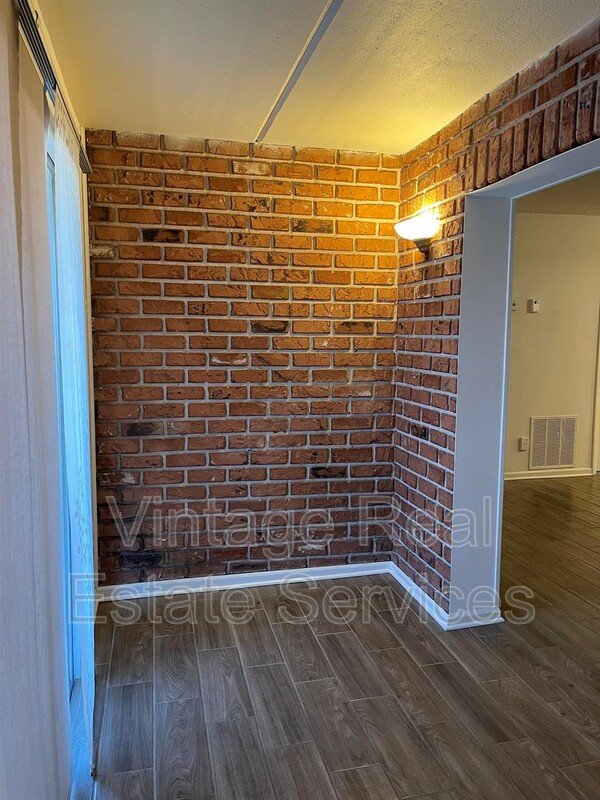 1303 83rd Ave N #D property image