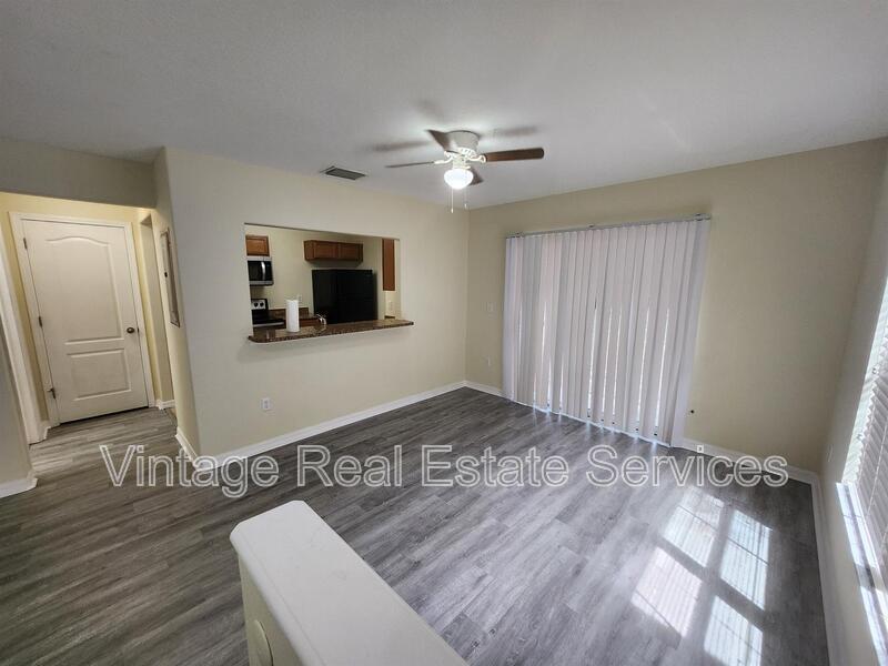 10932 Keys Gate property image