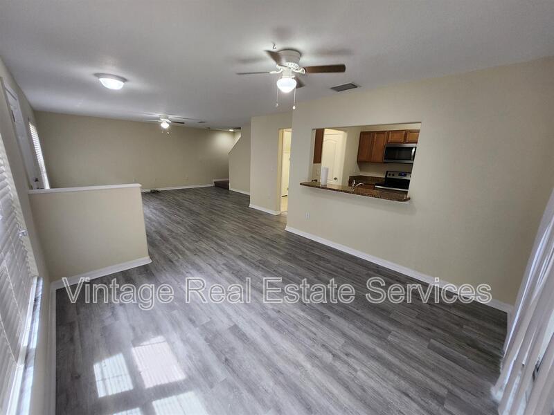 10932 Keys Gate property image