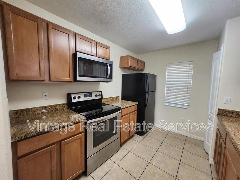10932 Keys Gate property image