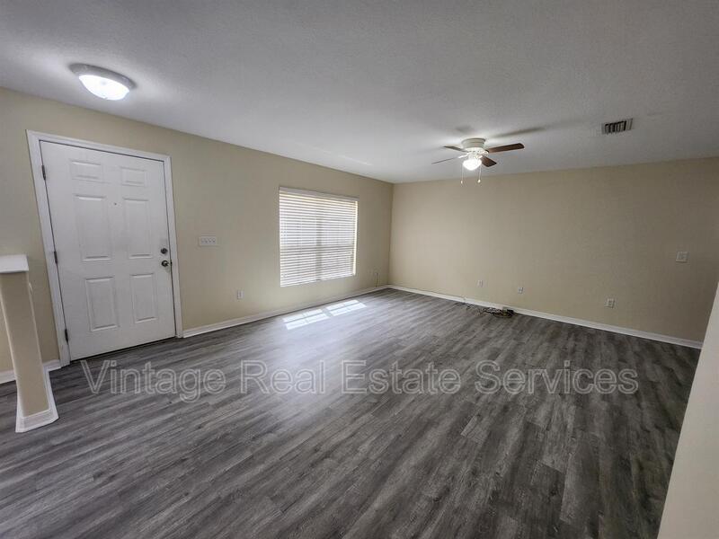 10932 Keys Gate property image