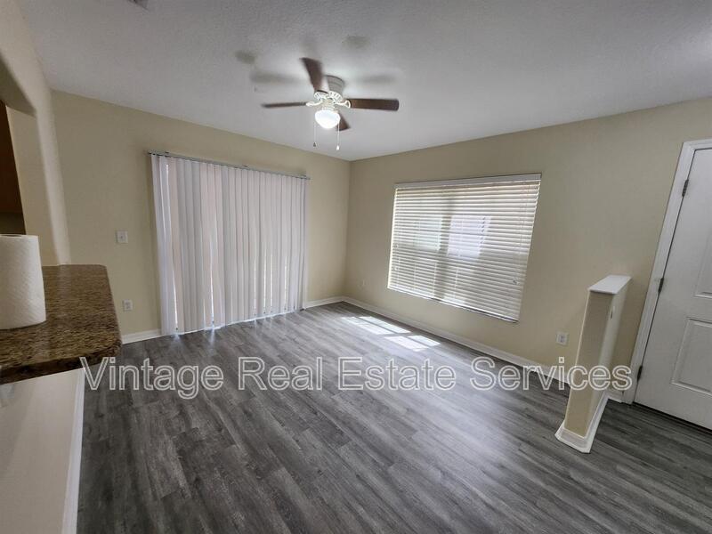 10932 Keys Gate property image