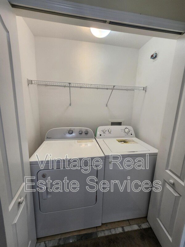 10932 Keys Gate property image