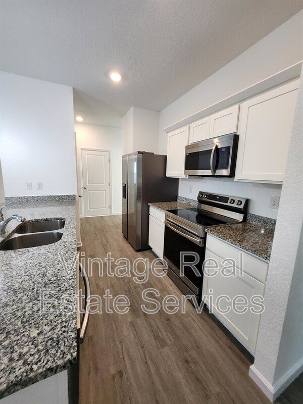 2340 Harris Hawk Ave property image