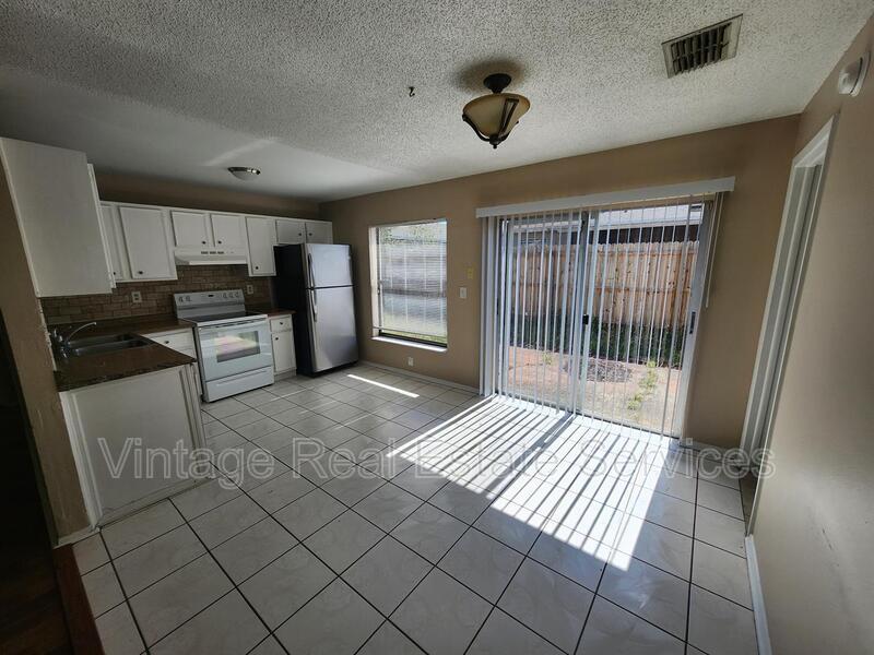 905 Old Field Drive property image