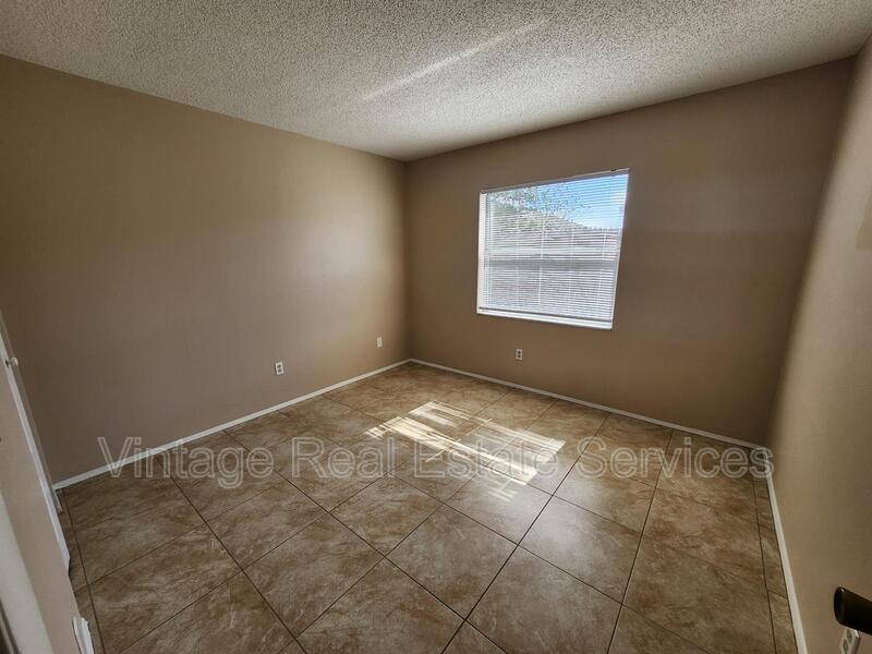 905 Old Field Drive property image