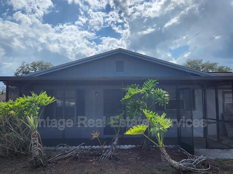 806 Walnut Dr property image
