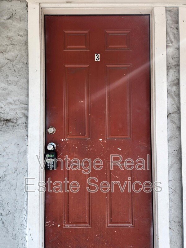 4611 N Hubert Ave #3 property image