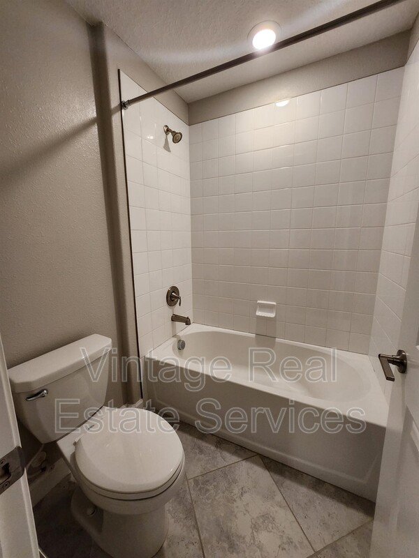 25188 Lambrusco Loop property image