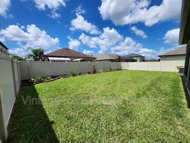 25188 Lambrusco Loop property image