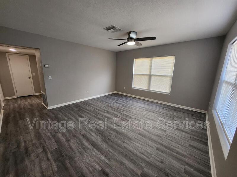 304 S Mercury Ave property image