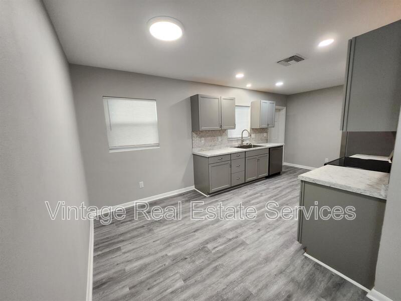 304 S Mercury Ave property image
