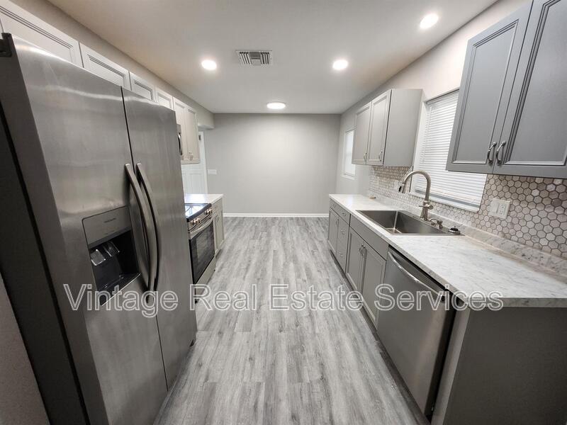 304 S Mercury Ave property image