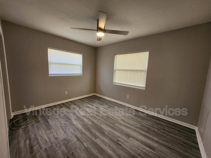 304 S Mercury Ave property image