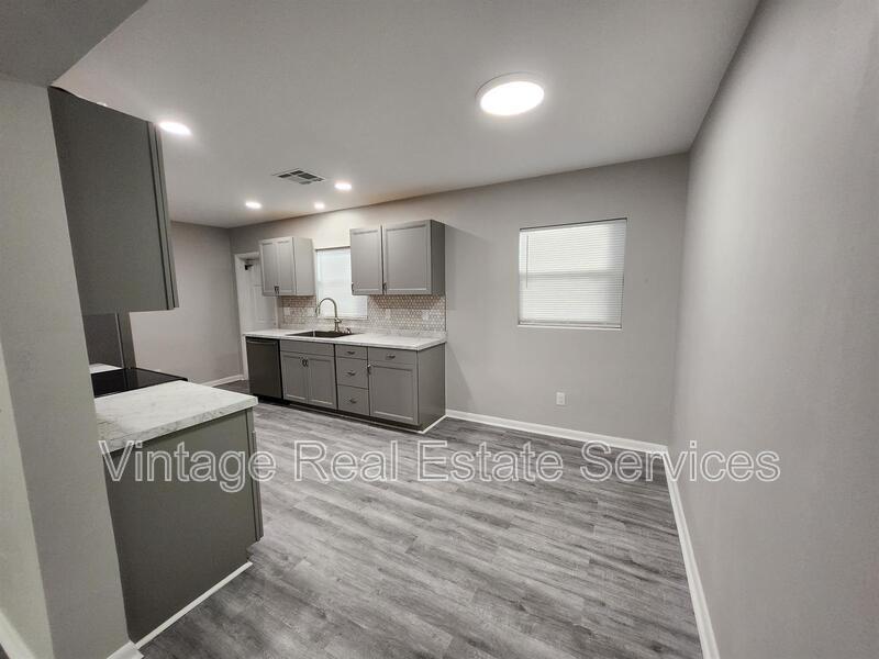 306 S Mercury Ave property image