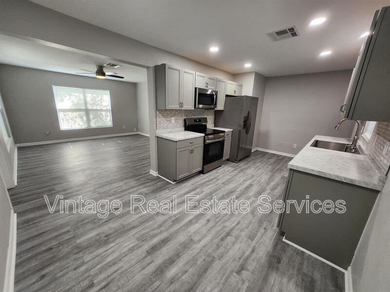 306 S Mercury Ave property image