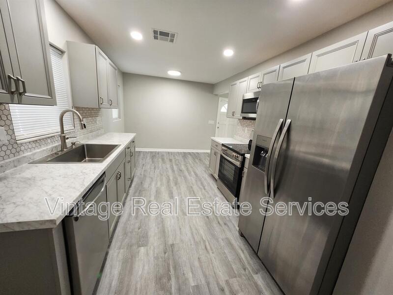 306 S Mercury Ave property image