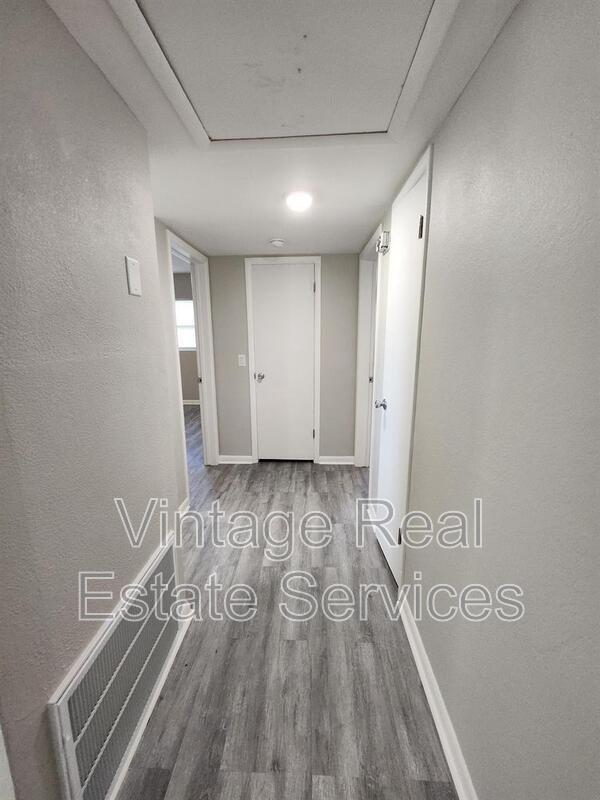 306 S Mercury Ave property image