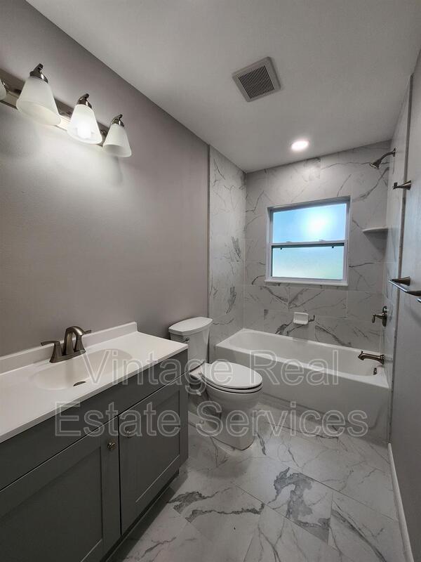 306 S Mercury Ave property image