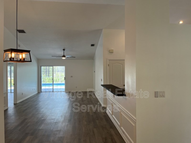 9411 Willow Cove Ct property image