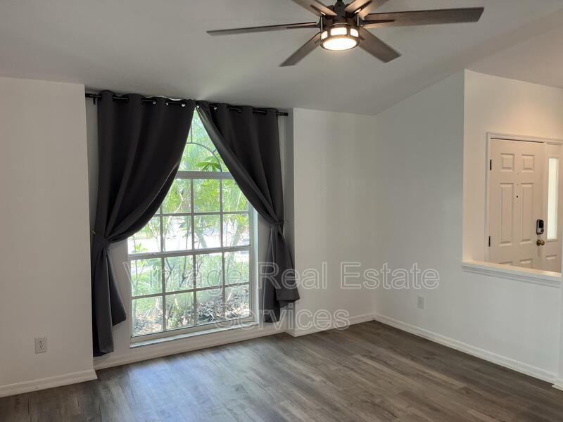9411 Willow Cove Ct property image