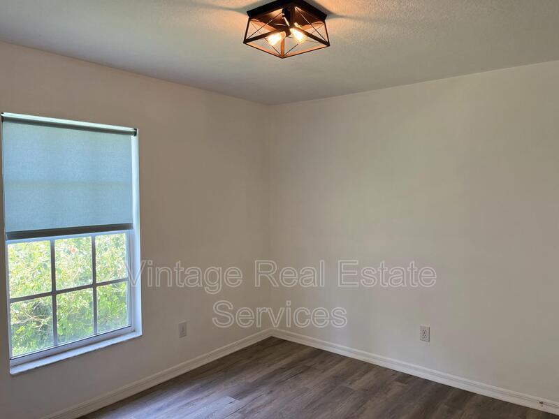 9411 Willow Cove Ct property image