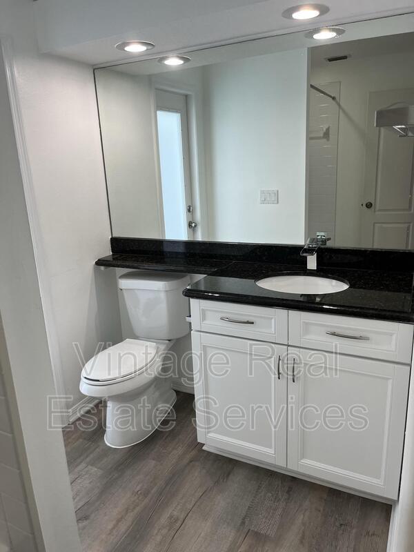 9411 Willow Cove Ct property image
