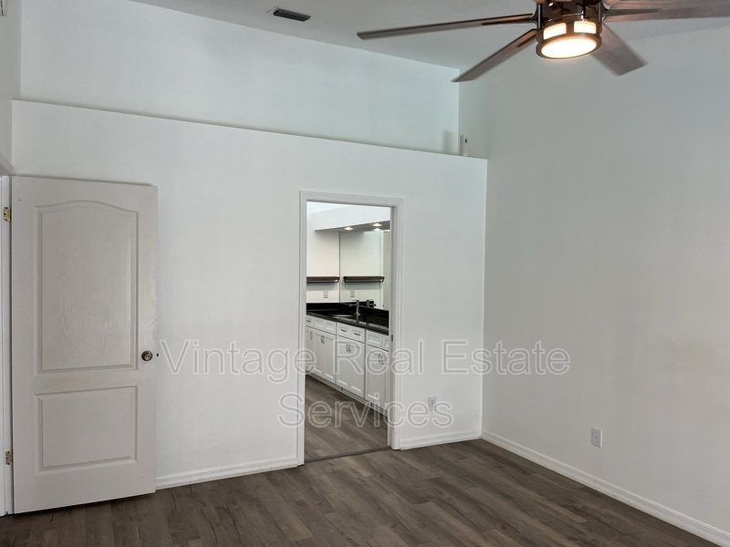9411 Willow Cove Ct property image