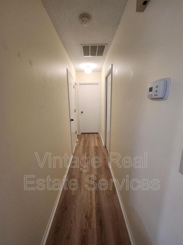 2842 Highlands Blvd #A property image