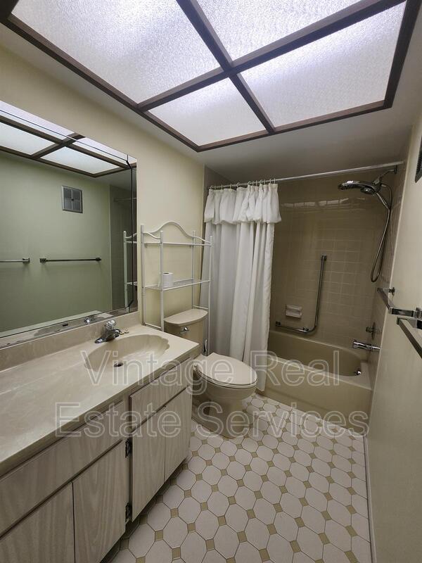 2842 Highlands Blvd #A property image