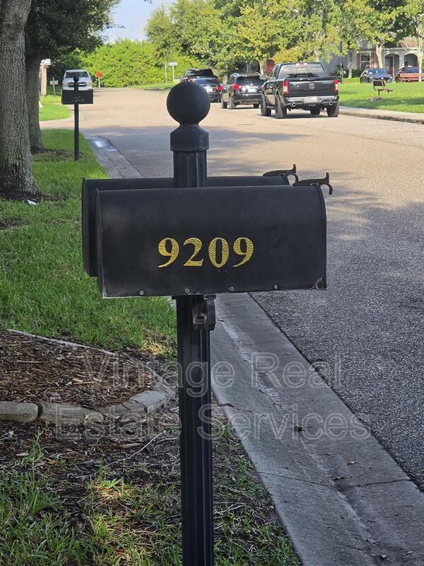 9209 English Oaks Lane property image