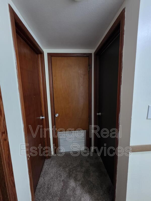 1103 N Crystal Terrace property image