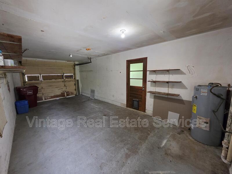 1103 N Crystal Terrace property image