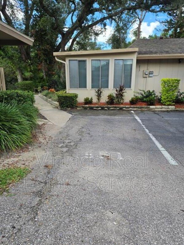 851 Creekway Ct property image
