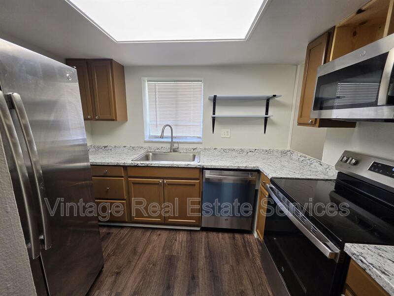 851 Creekway Ct property image