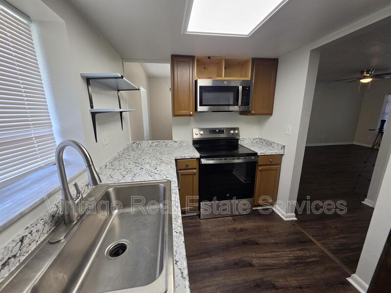 851 Creekway Ct property image