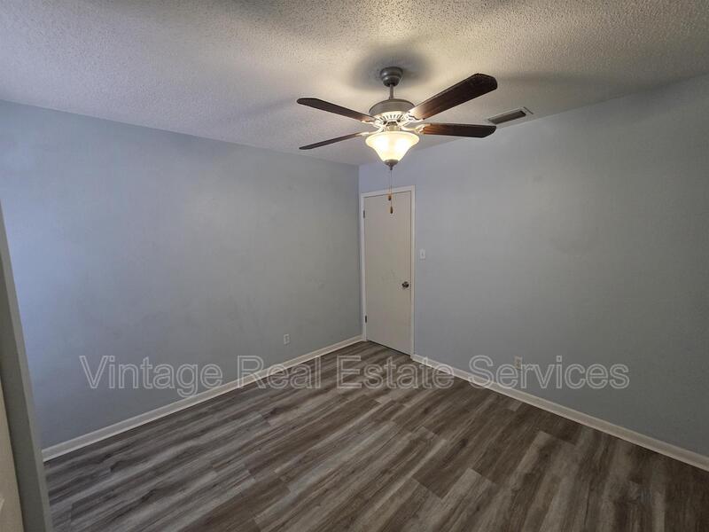 851 Creekway Ct property image