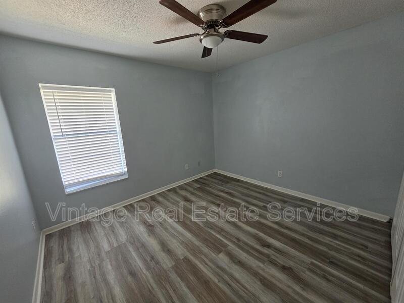851 Creekway Ct property image