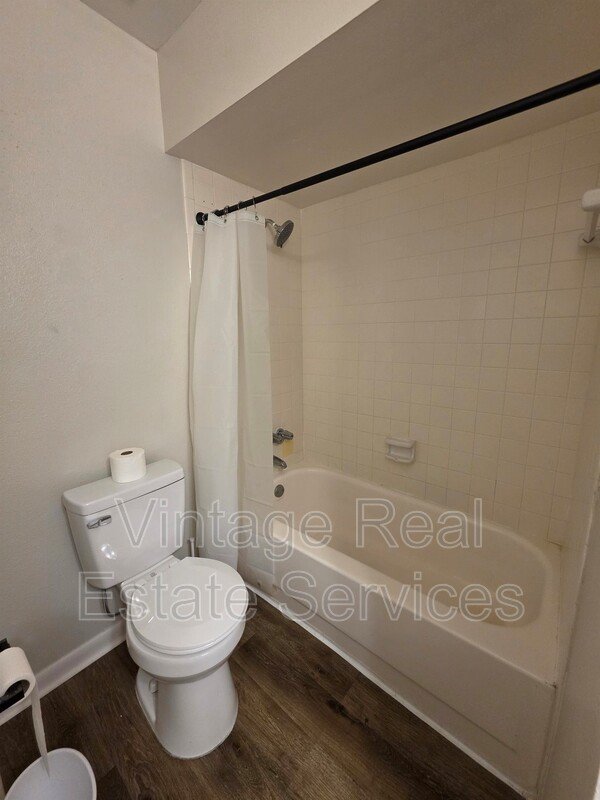 851 Creekway Ct property image