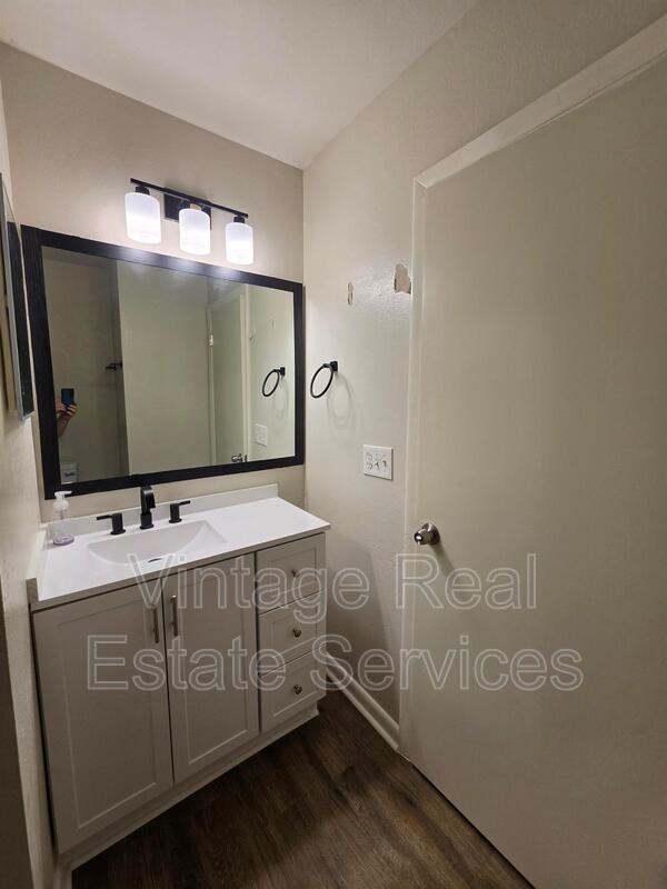 851 Creekway Ct property image