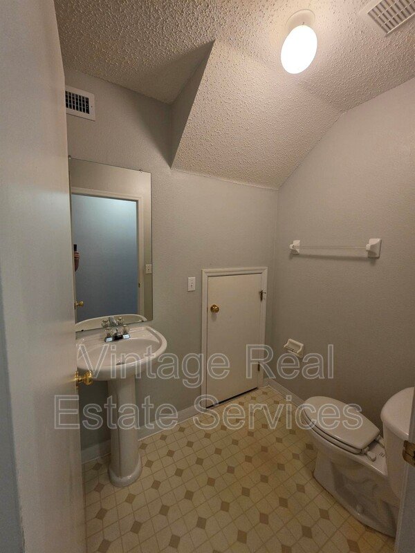 2260 Fluorshire Dr property image