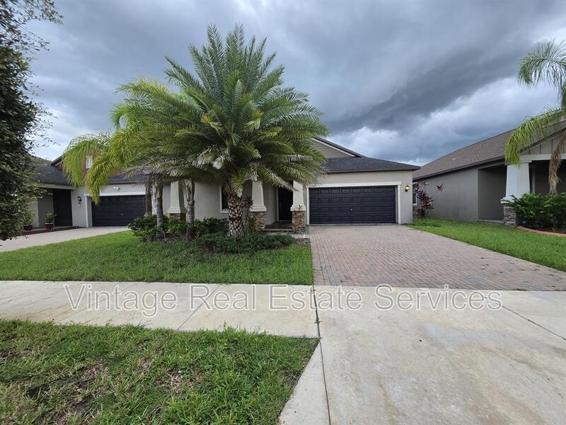 10049 Victory Gallop Loop property image