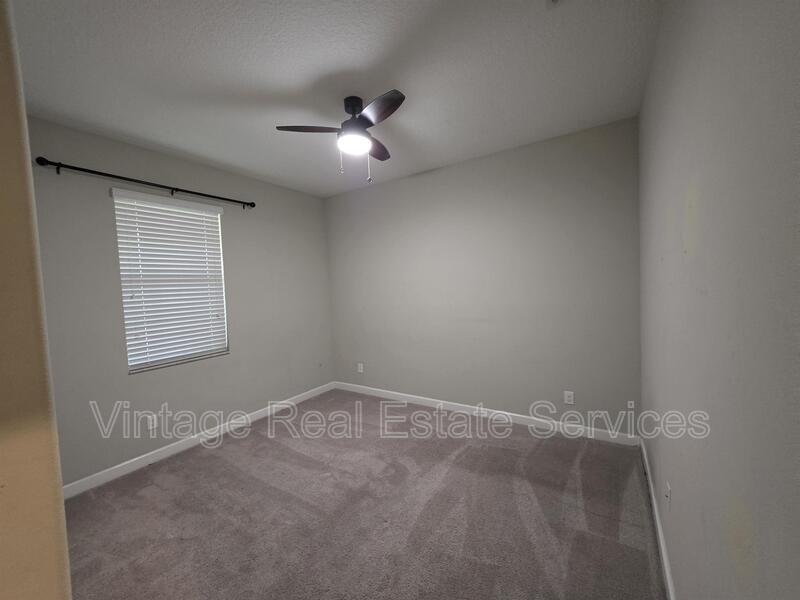 10049 Victory Gallop Loop property image