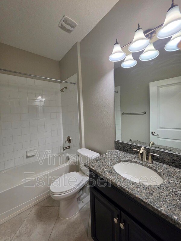 10049 Victory Gallop Loop property image