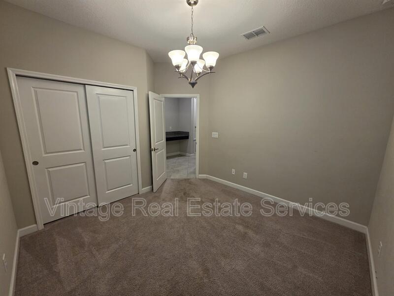 10049 Victory Gallop Loop property image