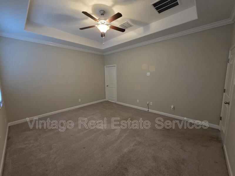 10049 Victory Gallop Loop property image
