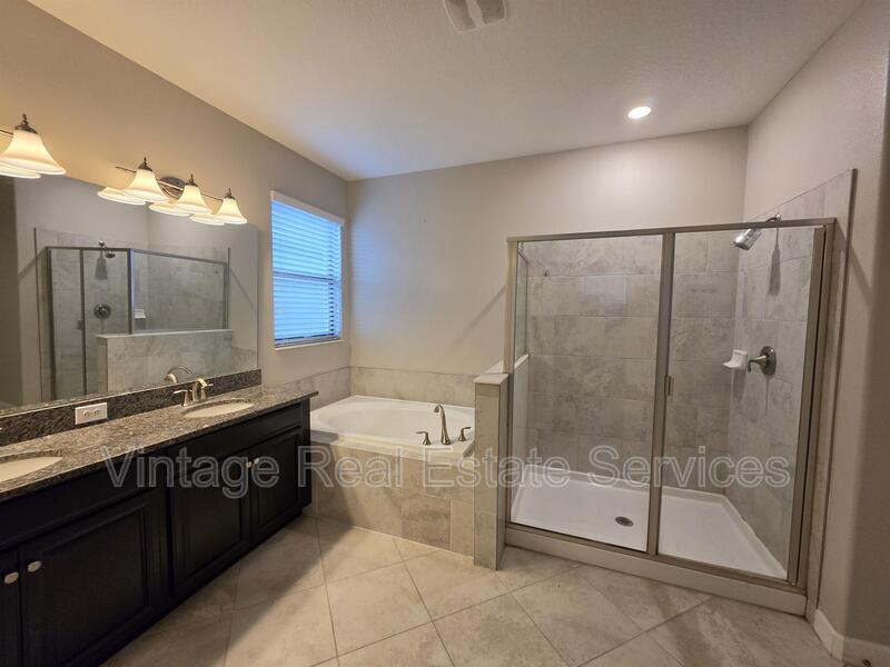 10049 Victory Gallop Loop property image